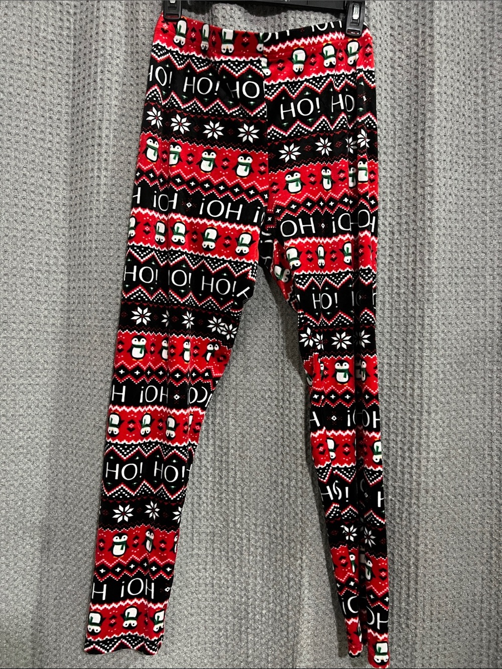 Kids Holiday Penguin 'HO!' Leggings - Red and Black